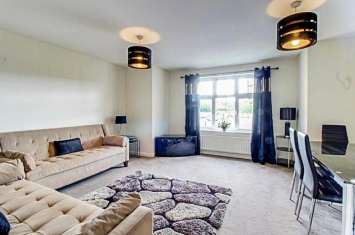 The Wickets - 2 Bedroom Apartment Overlooking Cricket Club Marton-in-Cleveland Ngoại thất bức ảnh