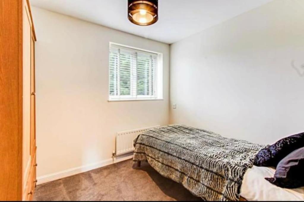 The Wickets - 2 Bedroom Apartment Overlooking Cricket Club Marton-in-Cleveland Ngoại thất bức ảnh