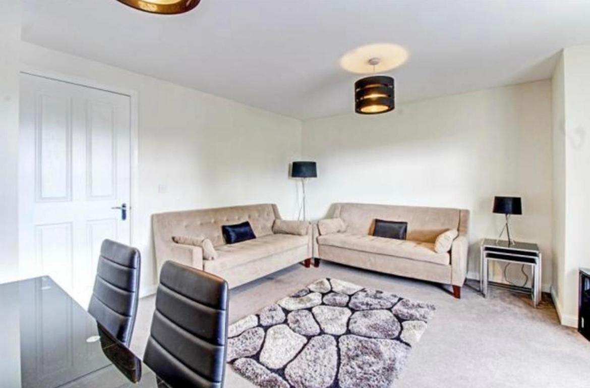 The Wickets - 2 Bedroom Apartment Overlooking Cricket Club Marton-in-Cleveland Ngoại thất bức ảnh